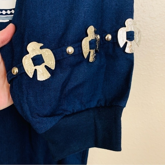 Vintage Hand Painted Embellished Lida Sovers Native American Shirt Size XL - Picture 6 of 6